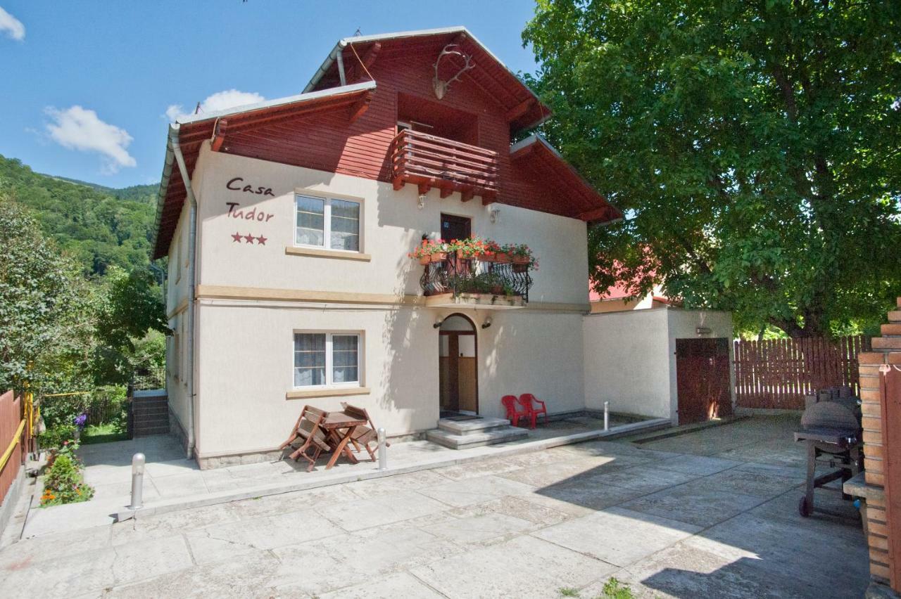 Casa Tudor Sinaia Luaran gambar
