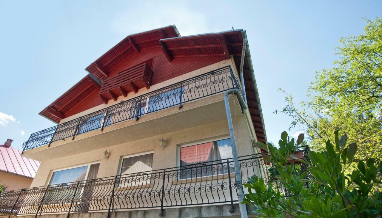 Casa Tudor Sinaia Luaran gambar